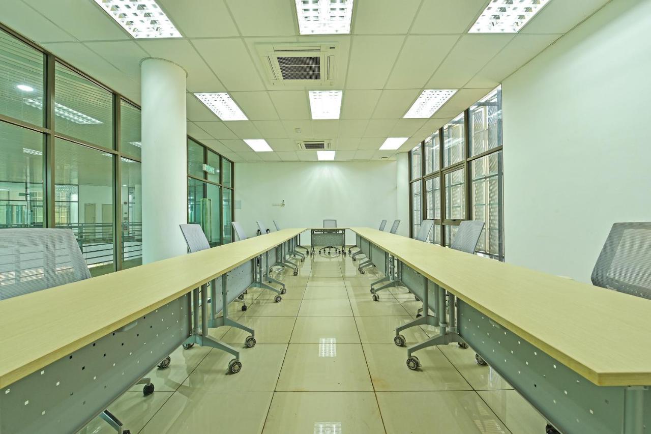 Capital O 90614 Cvia Ummul Hotel Padang Besar Εξωτερικό φωτογραφία